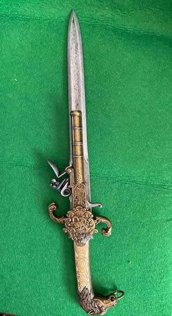 18TH CENTURY FLINTLOCK PISTOL DAGGER