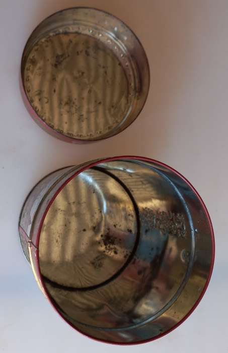 Vintage E Otto Schmidt tin