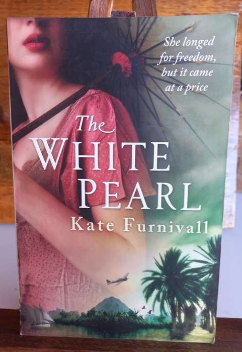 The white pearl by Kate Furnivall