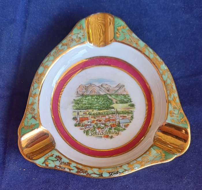 Plankenhammer floss bavaria ashtray