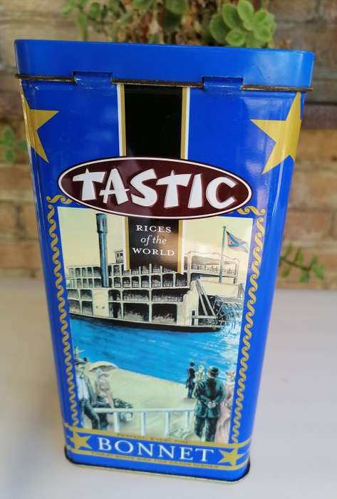 Tastic Bonnet tin