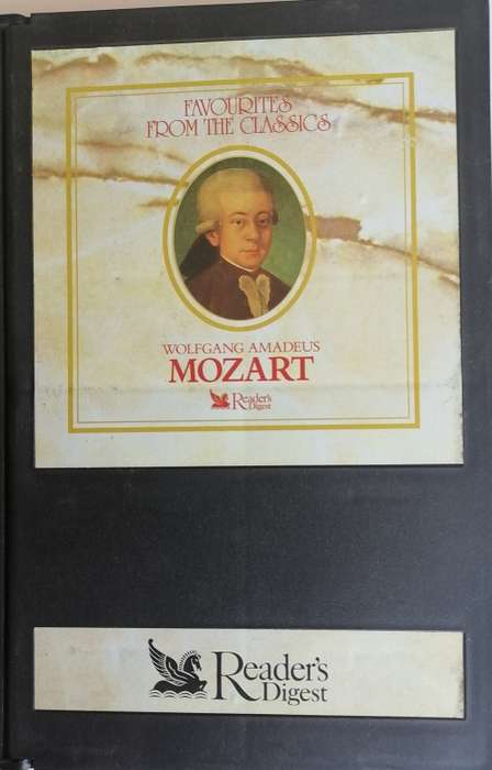 Favourites from the classics Mozart 4 x tapes. Reader`s digest in a box.