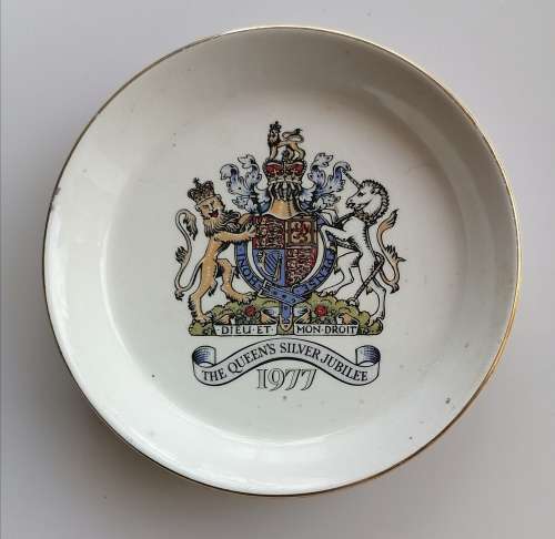 The Queen`s silver jubilee 1977 plate