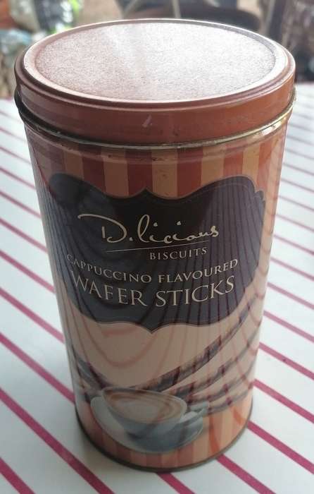 D. Licious wafer sticks tin