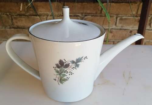 Constantia teapot