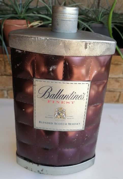 Ballantine`s Whisky tin (empty)