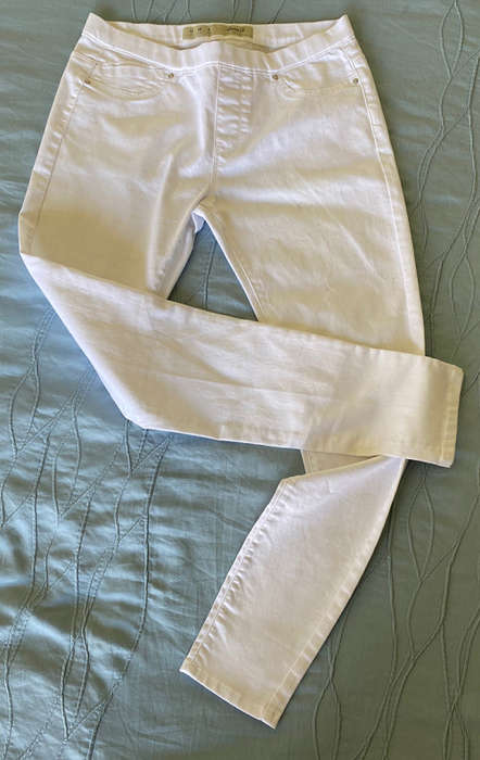 White Jeggings / Jeans Size 12