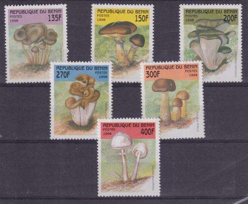 BENIN STAMPS - 1998 Fungi