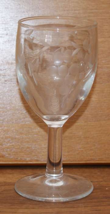 Grape Pattern Sherry Glass