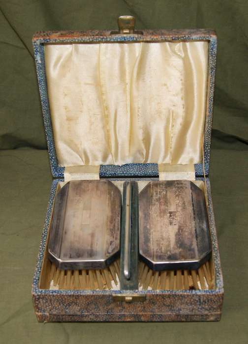 Boxed Set of EPNS Brushes
