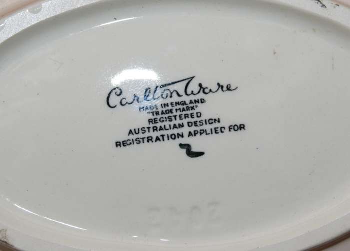 Carlton Ware Poppy and Daisy Wavy Edged Dish