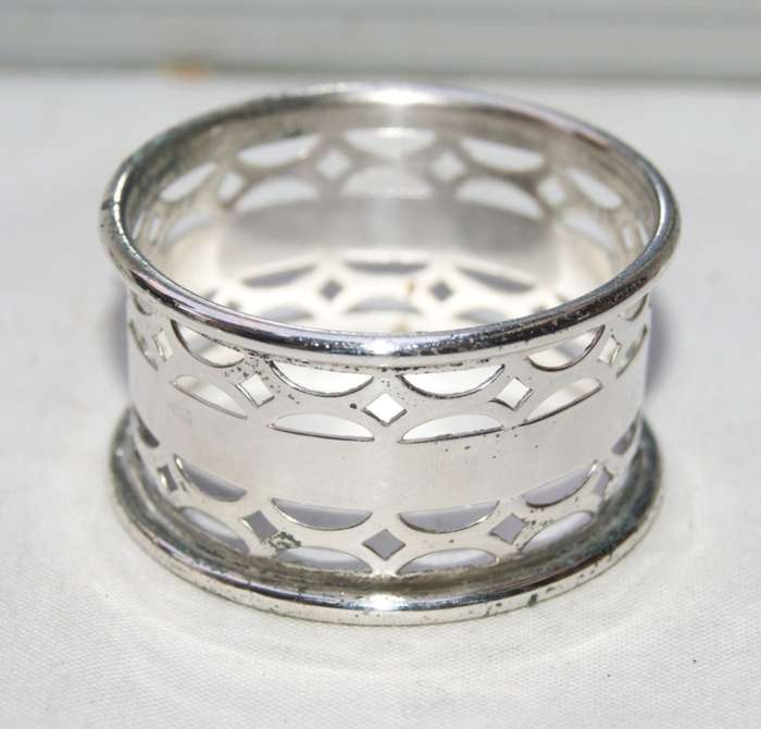 Box of 6 Assorted Serviette Rings Silver Plated