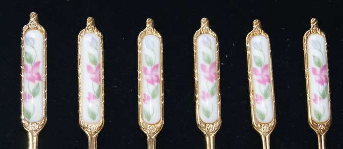 Set of 6 Greensons "Dynasty" Gold Plated Cake Forks