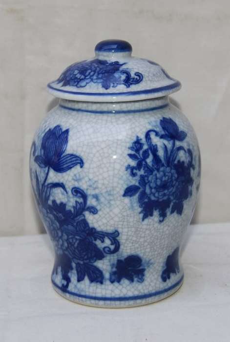 Vintage Crackle Glaze Flow Blue Ginger Jar