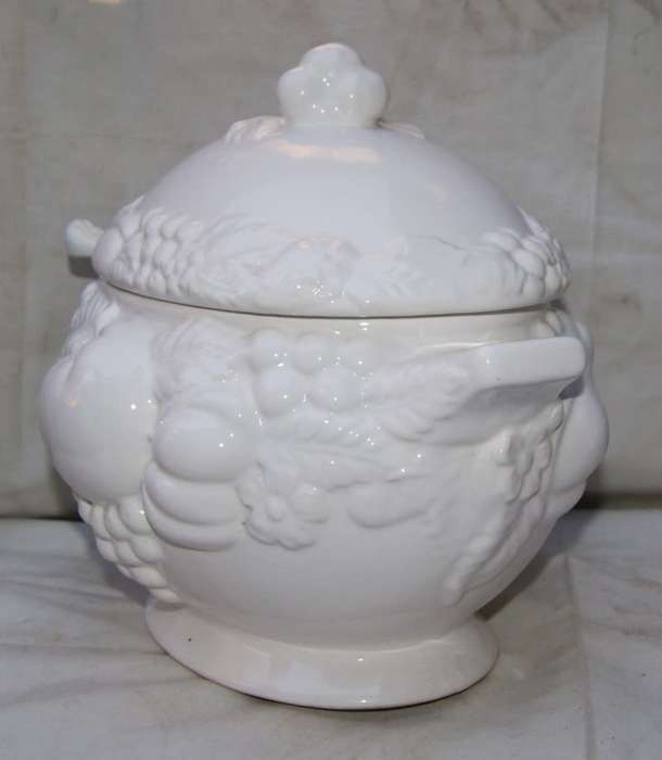Century Japan Vintage Ceramic Soup/ Stew/ Punch Bowl