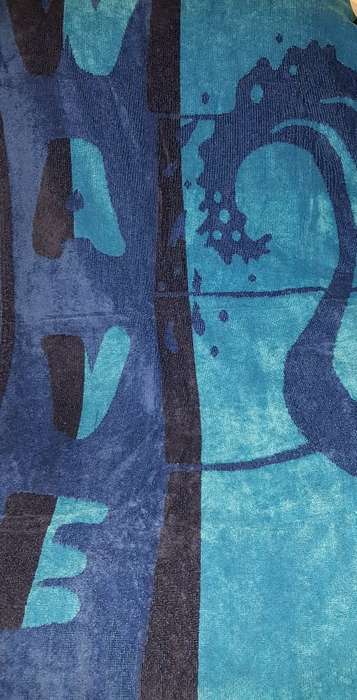 BLUE WAVE BEACH TOWEL