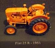 Hachette Collection Tractor - Fiat 25 R 1951 Scale 1:43