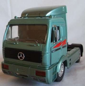 New Ray 1998 - Mercedes Benz 1835 Truck - China Made