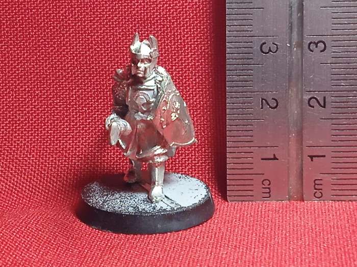 METAL LORD OF THE RINGS MINIATURE