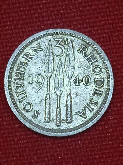 1940 SILVER RHODESIA 3 PENCE