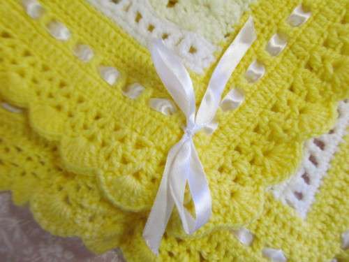 Handmade Blankets Crochet Wool Yellow and White 75cm x 90cm