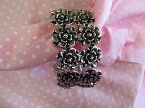 Burtell Bracelet, Flower Design On Elastic, Nickel, 55mm Diameter