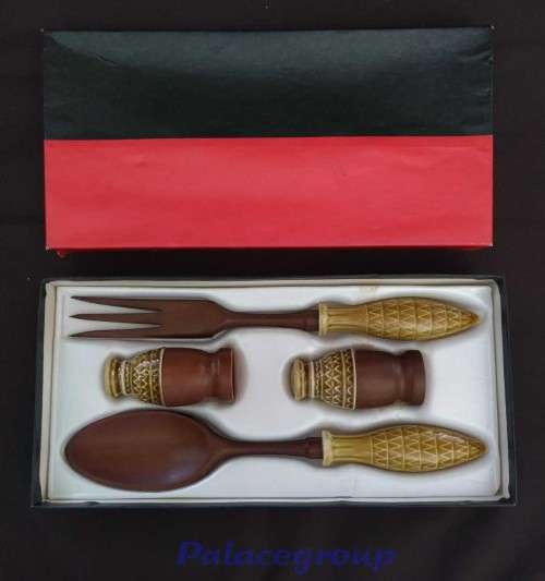 Vintage, Salad Server Set, Includes Fork - Spoon - Salt and Pepper Pods, Faux Wood / Ceramic