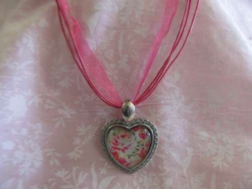Mistique Necklace, Pendant On Cerise Pink Wax Cord And Ribbon, 43cm With 4cm, 1pc