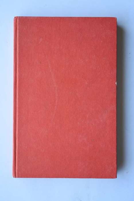Dr. C. J. Scheepers Strydom: Kruipende Vuur. Kaapstad, 1970.