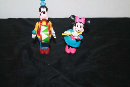 Goofy and Minnie
