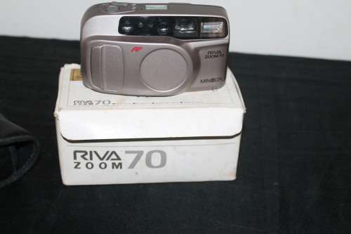 Minolta Riva 70