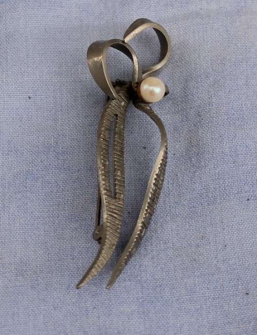 Vintage Broach