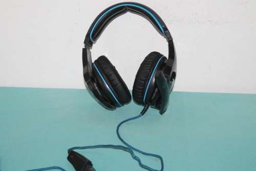 Sades headphones