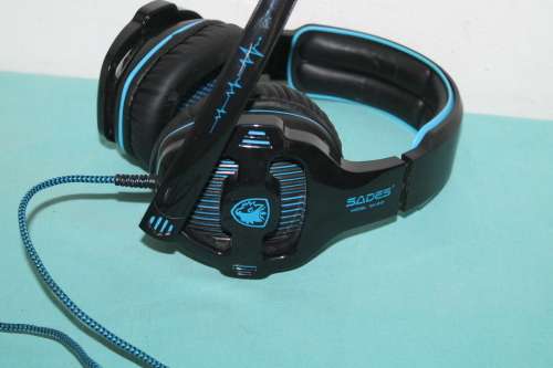 Sades headphones
