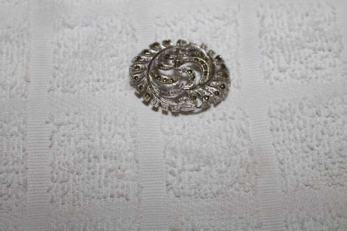 Vintage Brooch