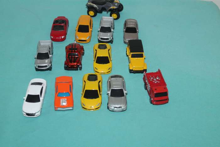 14 Maisto Cars NO 3