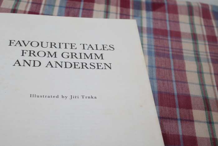 Favorite Tales from Grimm & Andersen