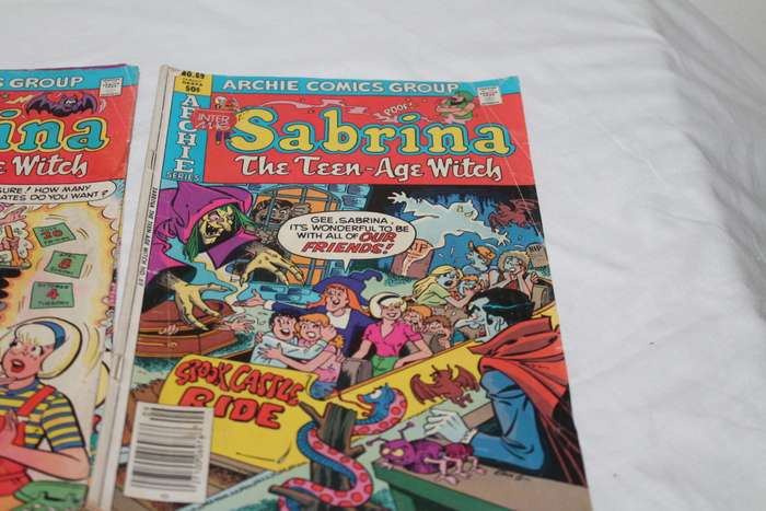 4 Sabrina the teenage Witch comic`s