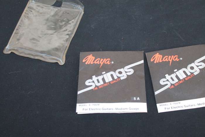 3 Maya Stings for Electric Guitars