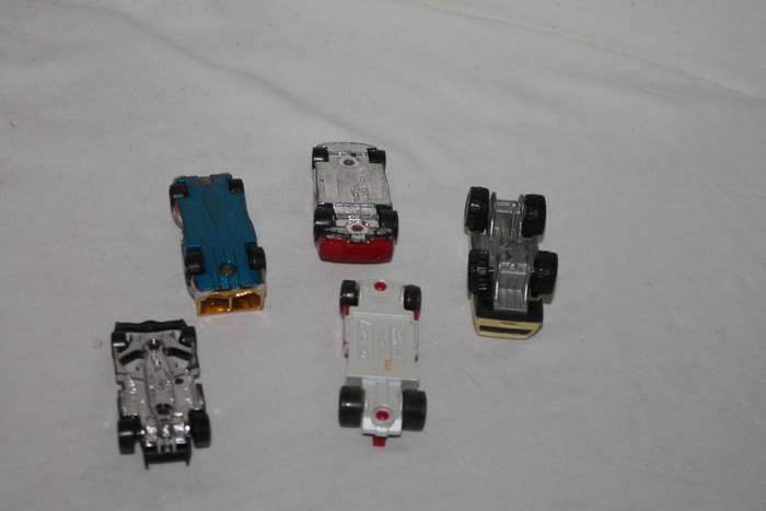13 Assorted hot wheels