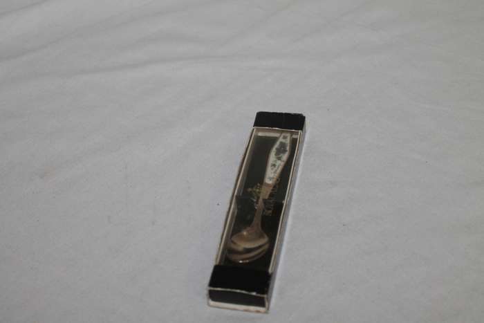 Royal Albert Boxed Cake spoon February