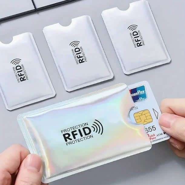 RFID/NFC Blocking Sleeves for Cards (4 Sleeves per Pack)