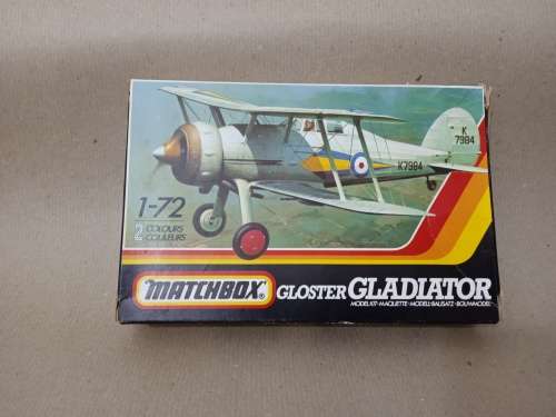 Scale Model Kit 1:72  Gloster Gladiator PK-8 - Matchbox