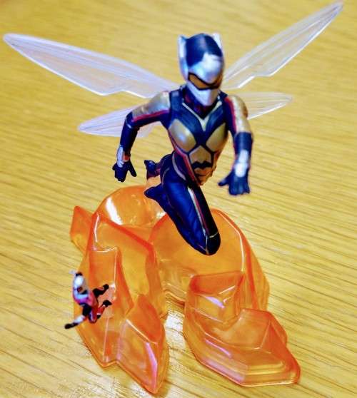 DISNEY DELUXE - MARVEL`S ANT-MAN AND THE WASP FIGURES 7-10CM - `WASP AND ANT-MAN`
