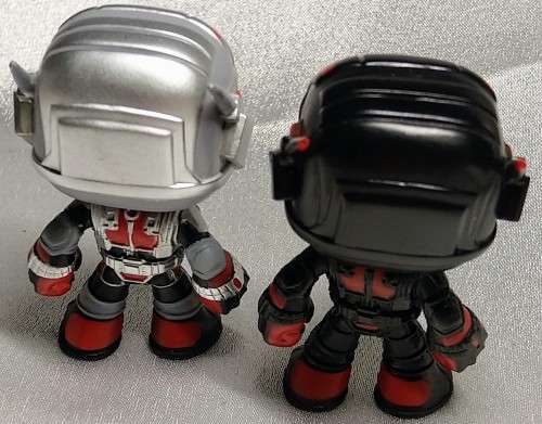 FUNKO MYSTERY BOBBLE FIGS - ANT-MAN RED SUIT and ANT-MAN BLACKOUT SUIT (APROX 7CM )
