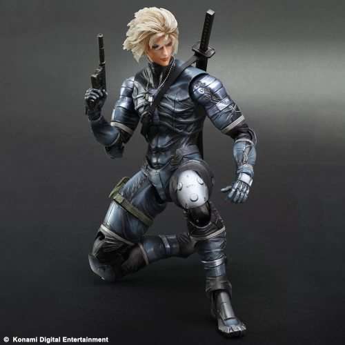 PLAY ARTS KAI - METAL GEAR SOLID 2 - SONS OF LIBERTY - RAIDEN FIGURE 28CM