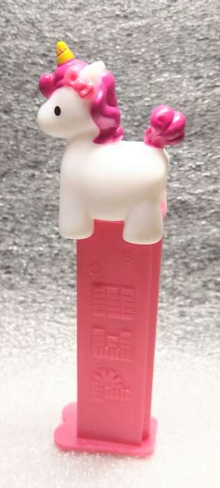 PEZ SWEET DISPENSER - HELLO KITTY UNICORN - CHINA