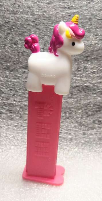 PEZ SWEET DISPENSER - HELLO KITTY UNICORN - CHINA