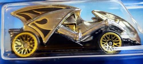 2005 HOT WHEELS / HOTWHEELS - DIE CAST - MIRROR CHROMED VAMPYRA - SEALED