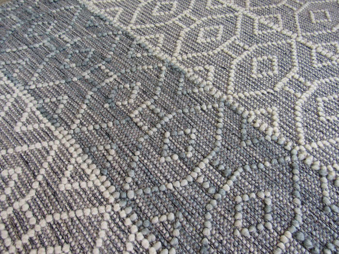 Indian Handmade White & Grey Rug
